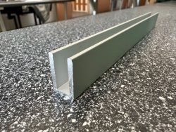 Hliníkový profil ukončovací U 10 mm nízký Hliníkový profil ukončovací U 10 mm nízký